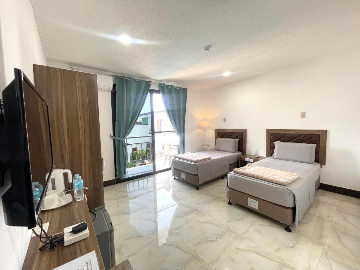 פנגלאו Mgh Alona Resort מראה חיצוני תמונה